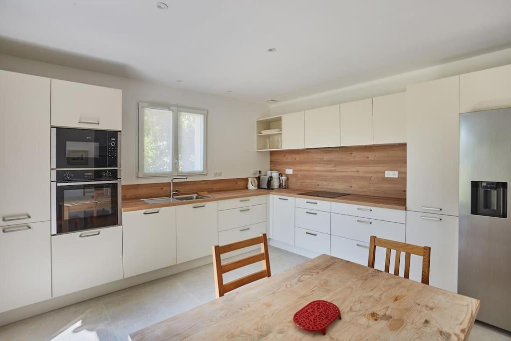 Villa Le Bastidon, Aix En Pce Proche Centre, Climatise, 4 *